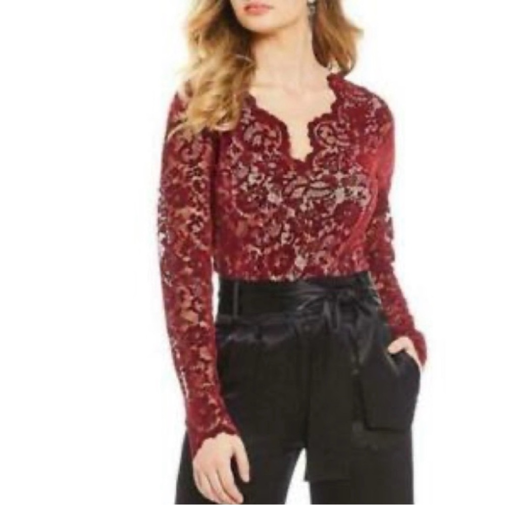 Gianni Bini Women’s L Bayle Knit Long Sleeve V Neck Lace Body Suit in Bordeaux